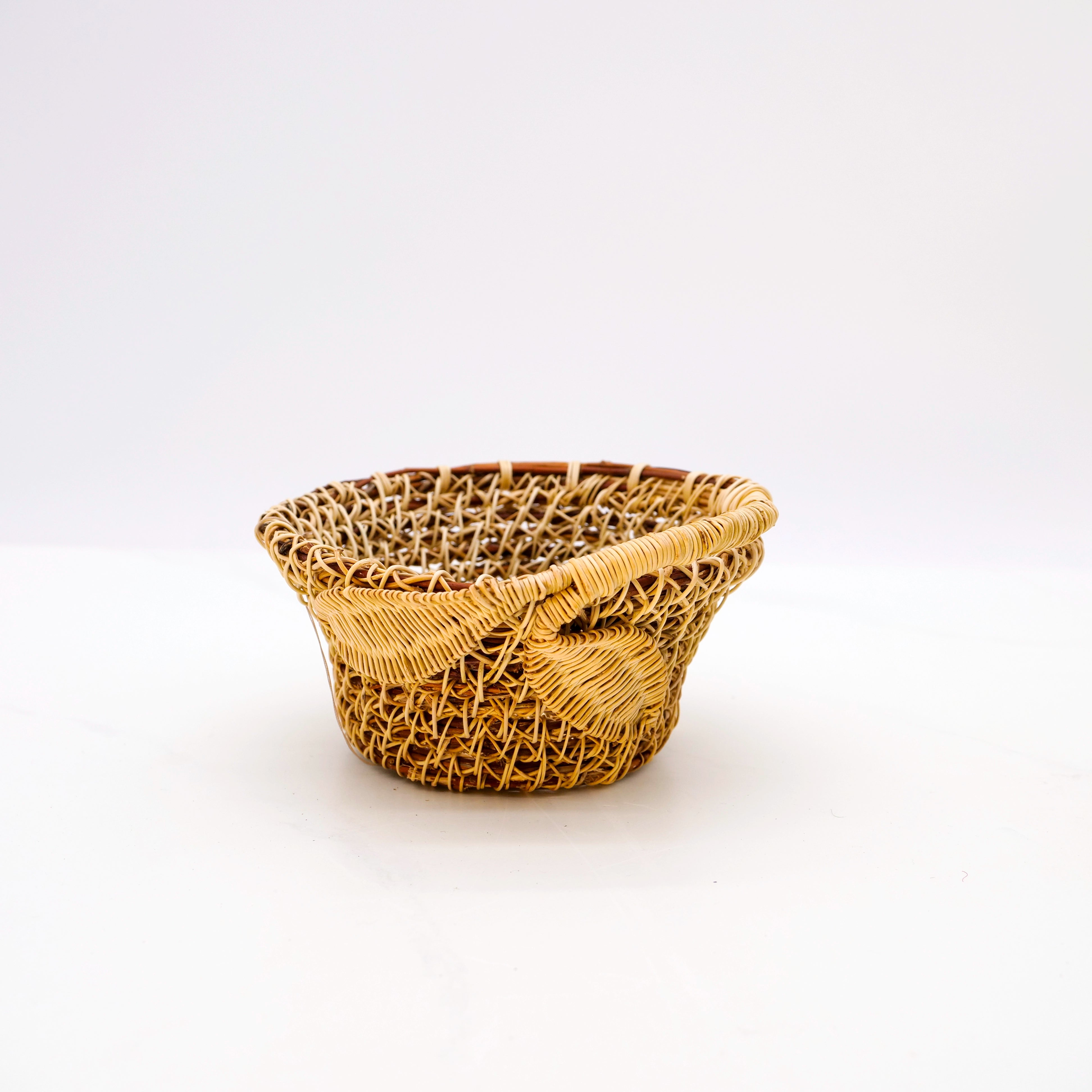 5 1/2" Flared Leaf Basket