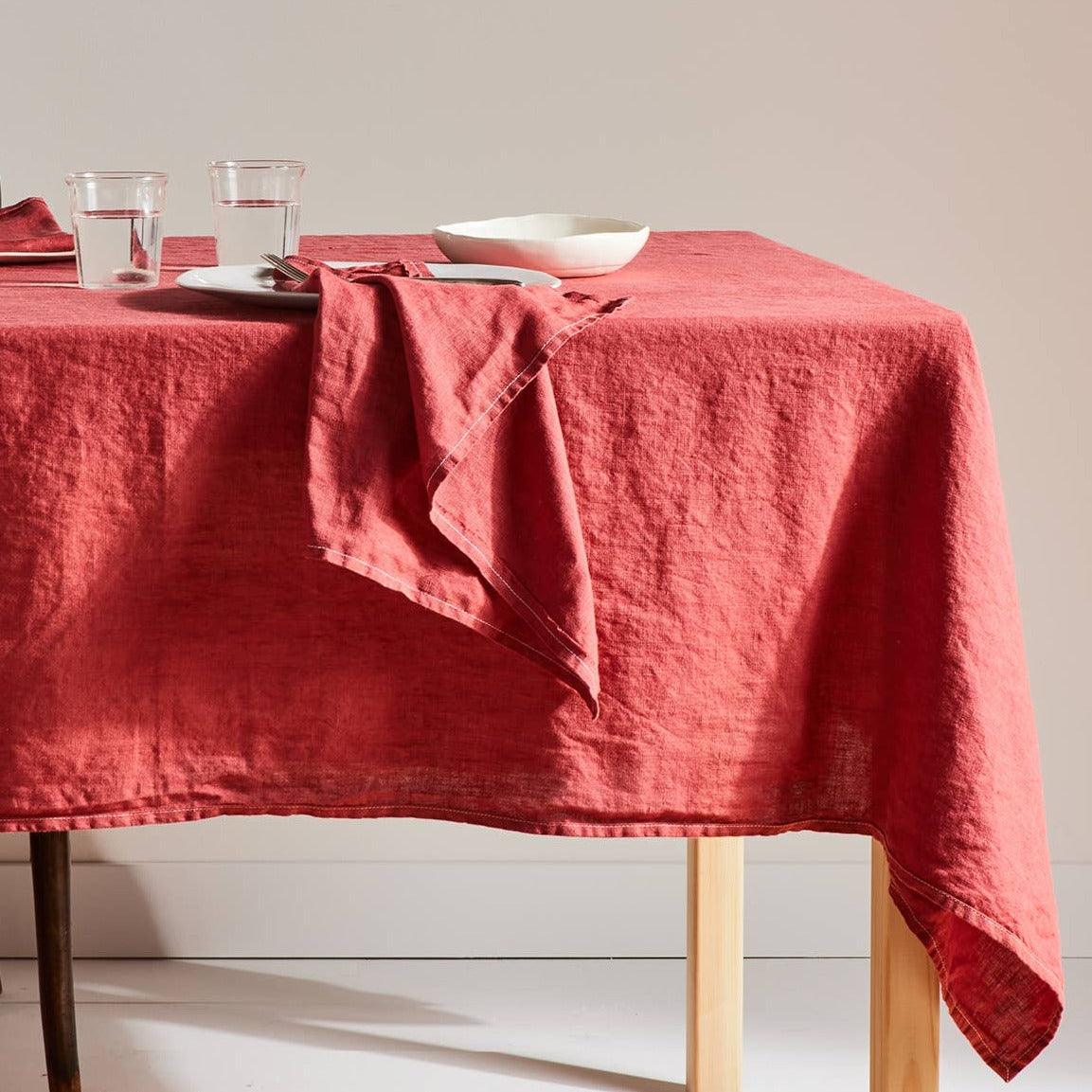 Celina Mancurti Linen Napkins and Tablecloth - English Rose