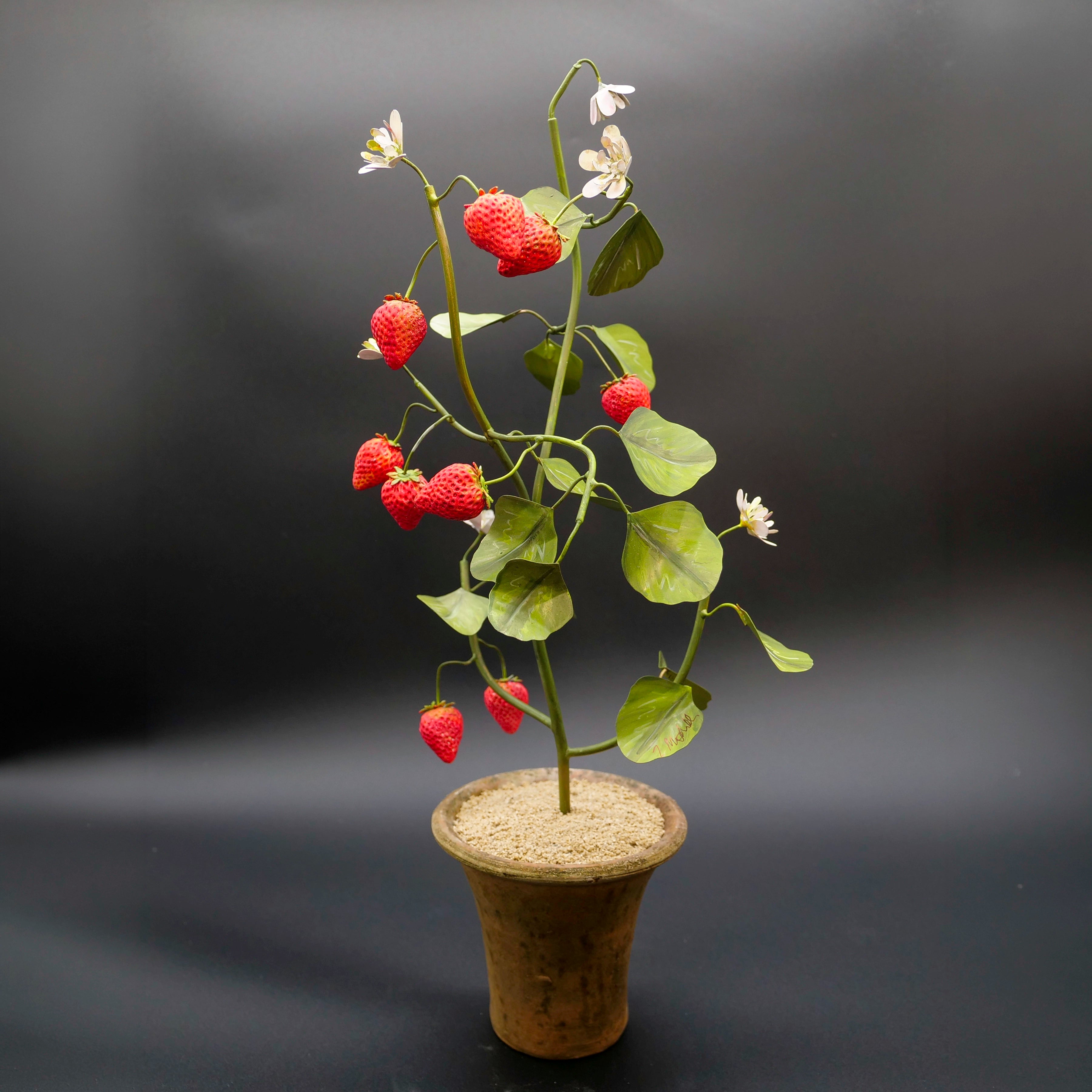 Tole Sculptural Flower - Strawberry Bush