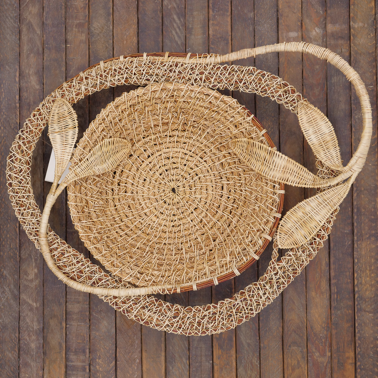 20 inch Sculptural Leaf Bowl
